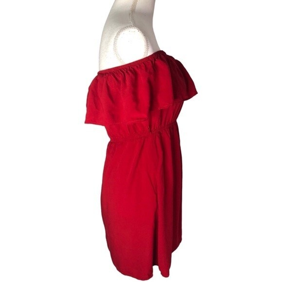 Judy’s Off-Shoulder Ruffled Red Mini Dress - Picture 2 of 5